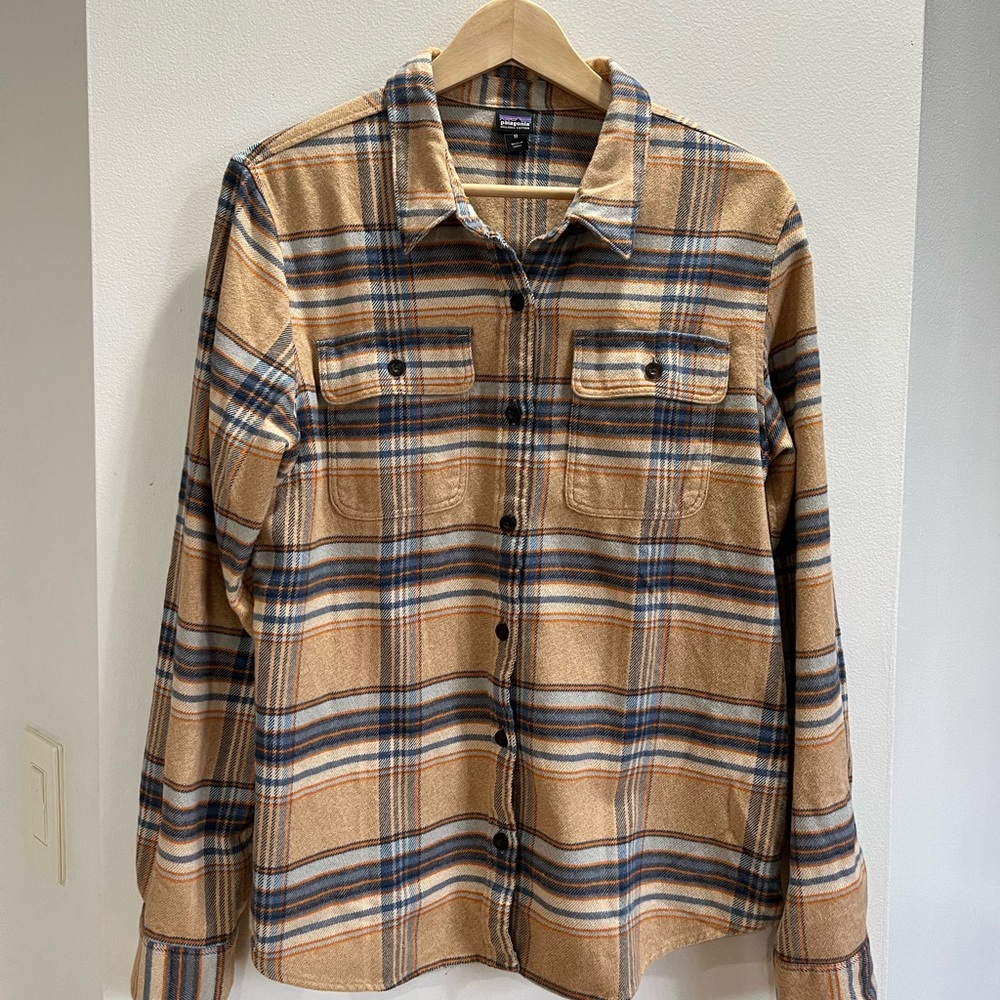 Women's Long-Sleeved Fjord Flannel Shirt - Medium NWOT